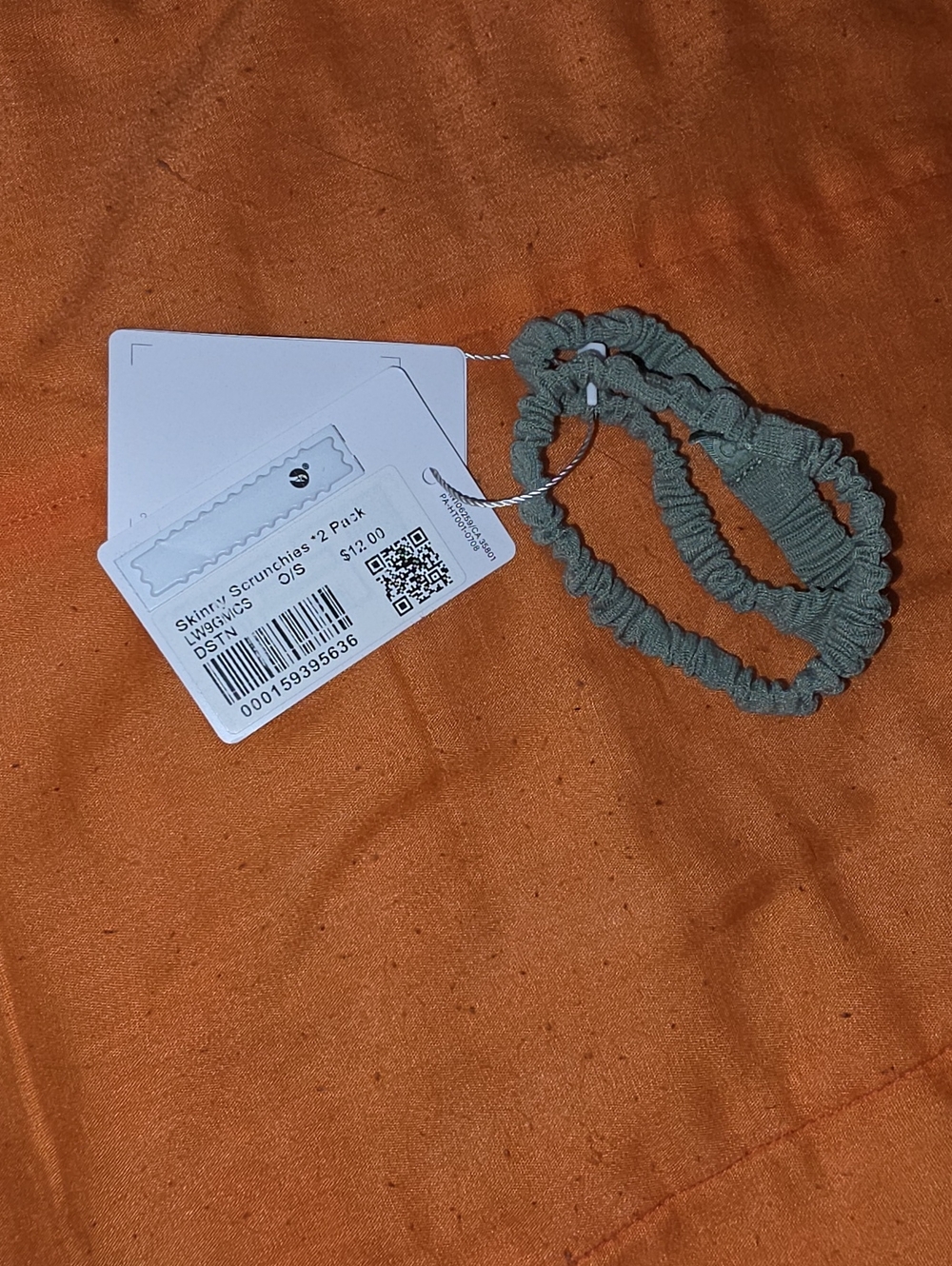 Lululemon Skinny Scrunchies 2 Pack! Nwts DSTN! Green!
